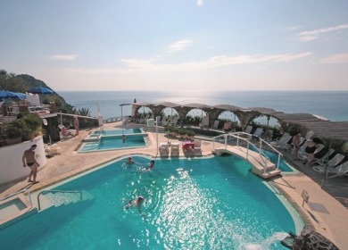 Tropical Holiday Resort4