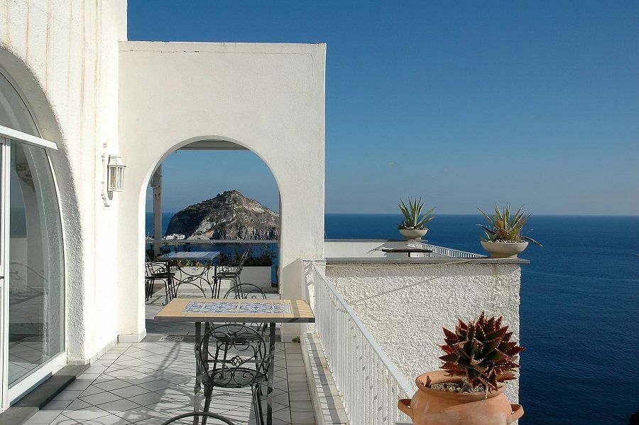 Hotel  Torre S. Angelo - Tel: 081.19.75.19.29