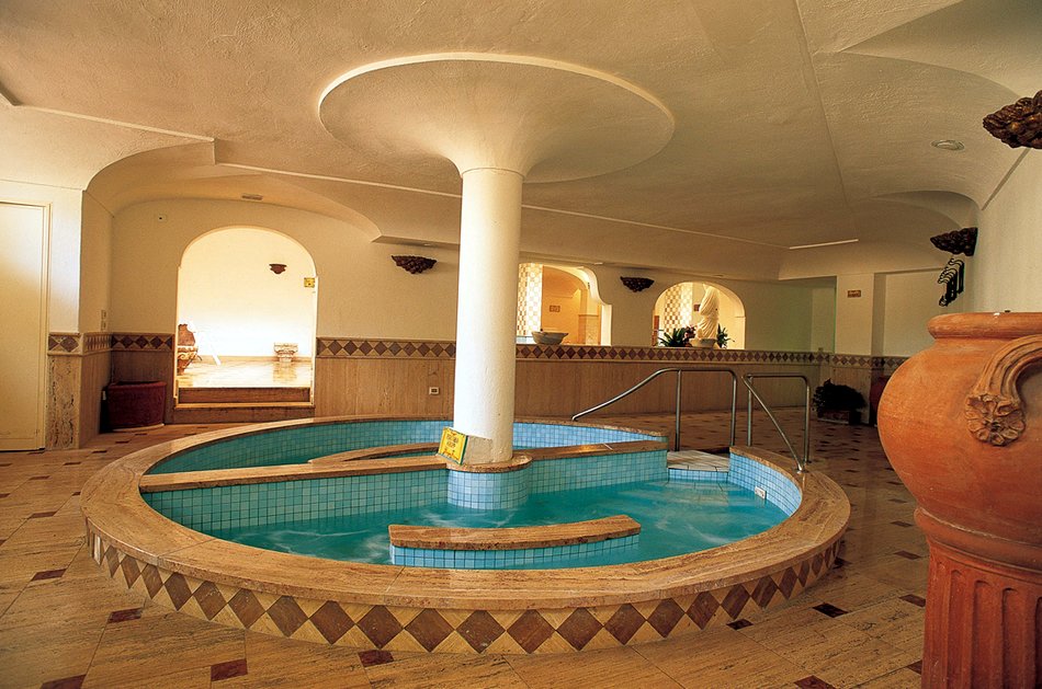 Grand Hotel Terme di Augusto - Tel: 081.19.75.19.29