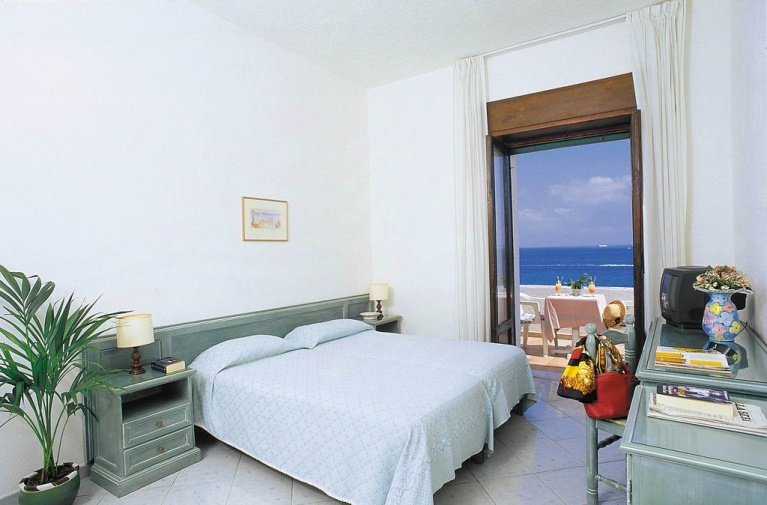 Hotel Terme Parco Aurora - Tel: 081.19.75.19.29