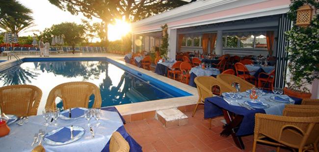 Hotel Terme Colella - Tel: 081.19.75.19.29