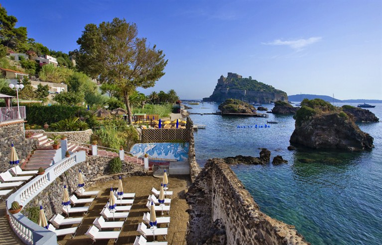 Hotel Delfini - Tel: 081.19.75.19.29
