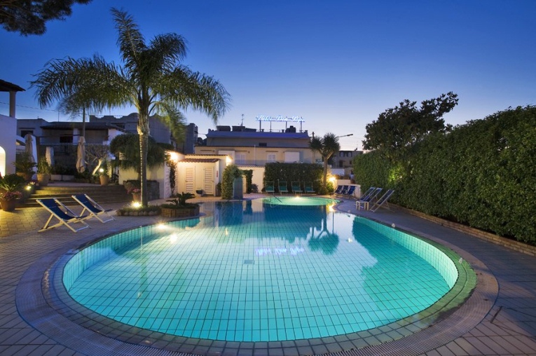 Hotel Don Pepe - Tel: 081.19.75.19.29