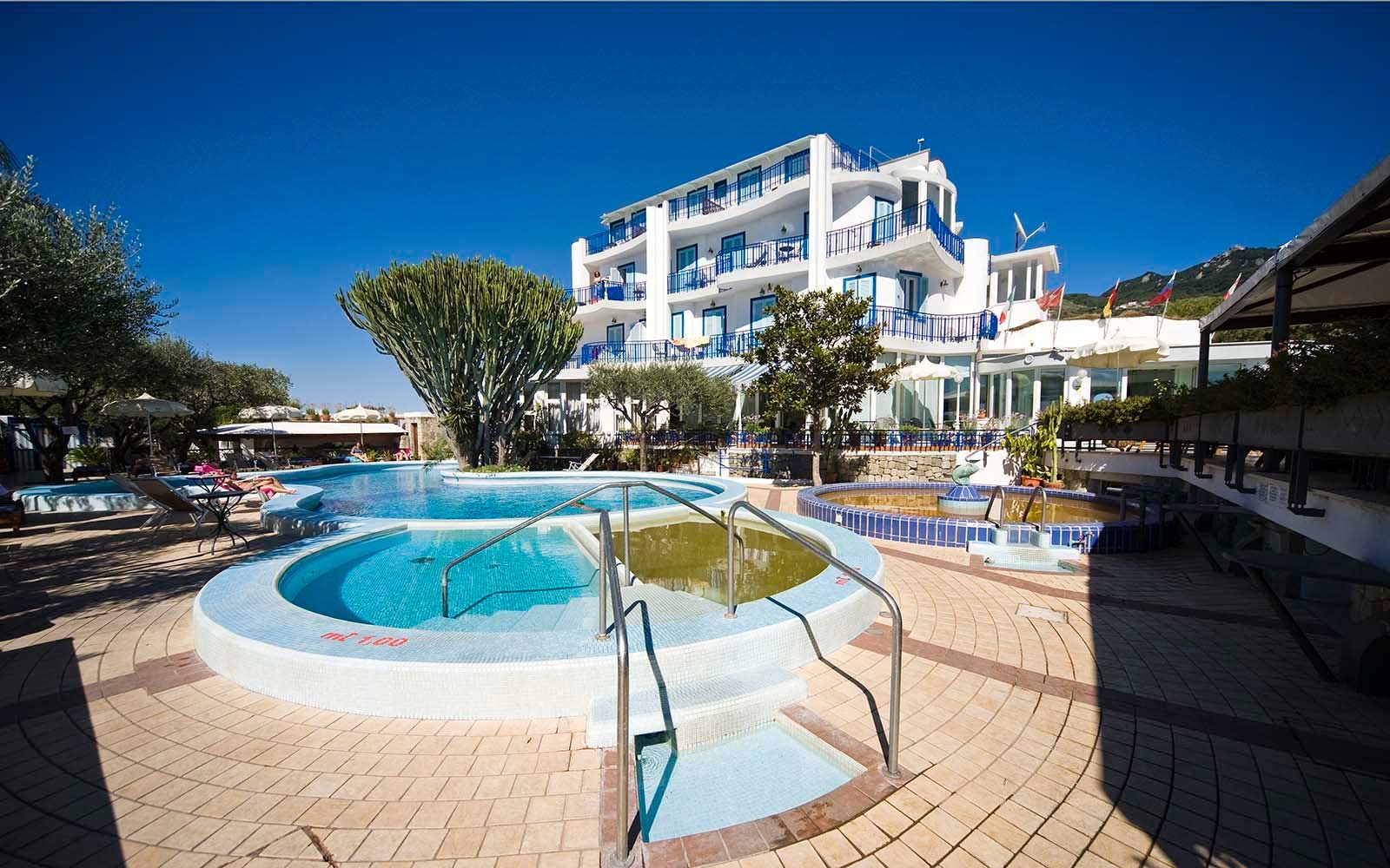 Hotel Gattopardo Terme  - Tel: 081.19.75.19.29