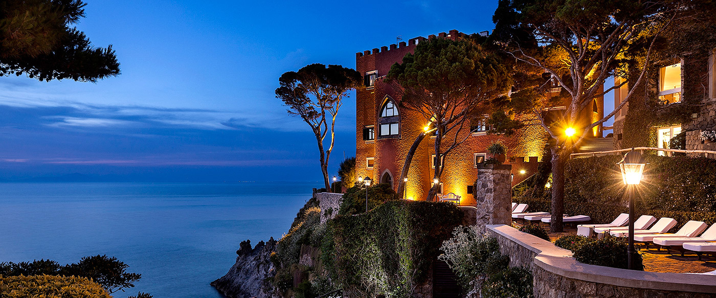 Hotel Mezzatorre Resort e SPA - Tel: 081.19.75.19.29