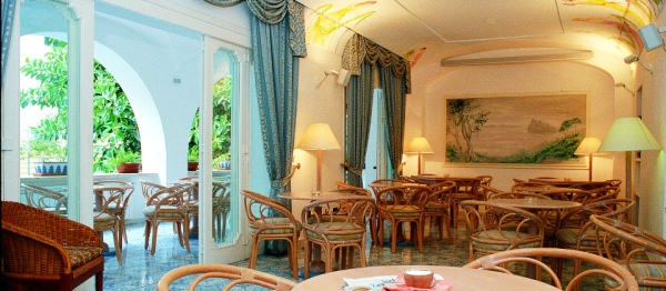 Hotel Oriente - Tel: 081.19.75.19.29