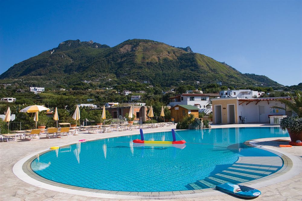 Hotel La Reginella - Tel: 081.19.75.19.29