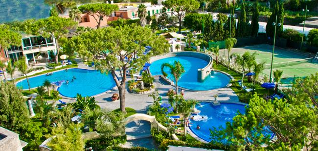 Hotel La Reginella - Tel: 081.19.75.19.29