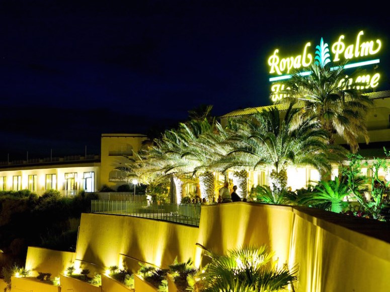 Hotel Royal Palm - Tel: 081.19.75.19.29