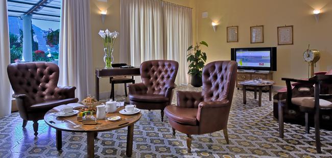 Albergo San Montano - Tel: 081.19.75.19.29