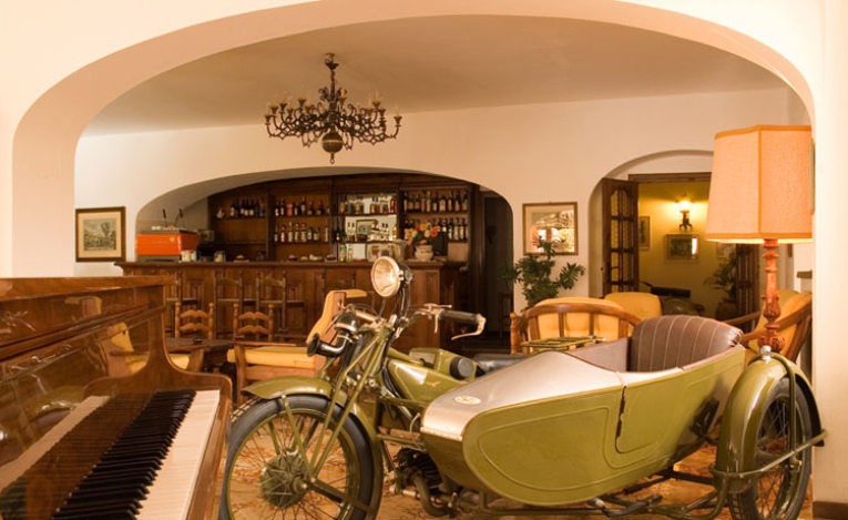 Hotel Terme San Valentino - Tel: 081.19.75.19.29