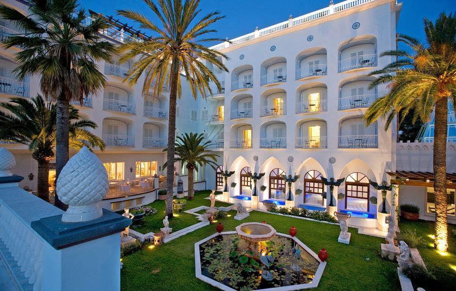 Hotel Terme Manzi - Tel: 081.19.75.19.29