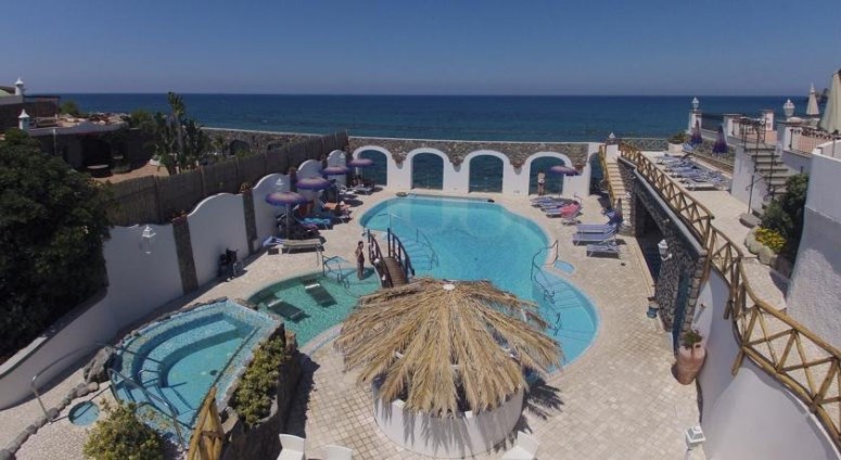 Hotel Terme Tritone - Tel: 081.19.75.19.29