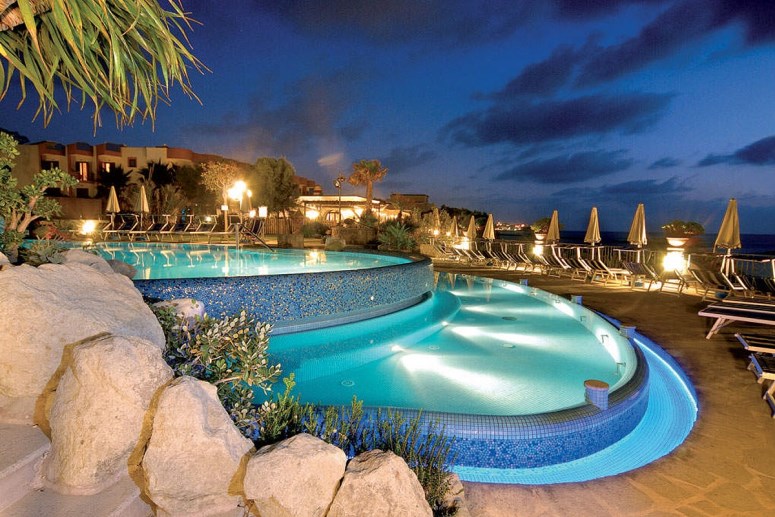 Hotel Terme Tritone - Tel: 081.19.75.19.29