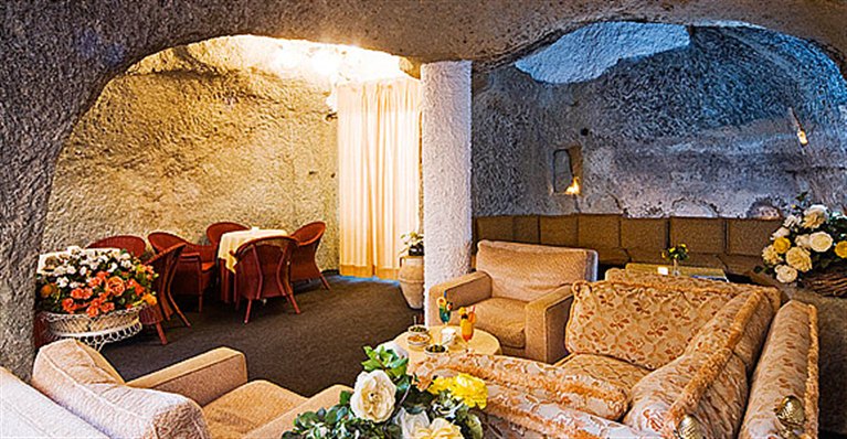 Hotel Parco Maria - Tel: 081.19.75.19.29