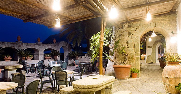 Hotel Parco Maria - Tel: 081.19.75.19.29
