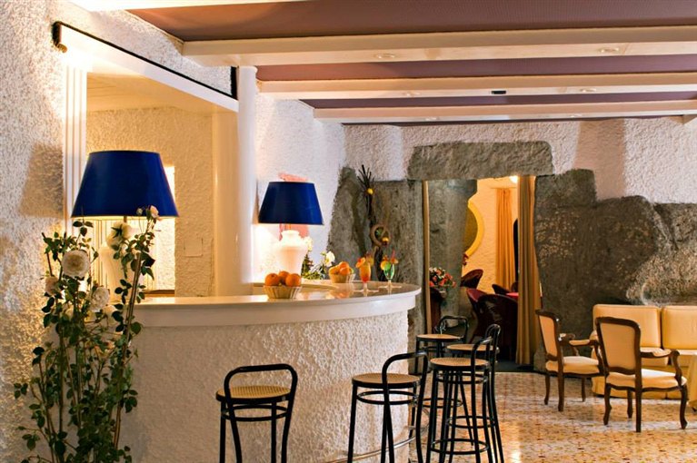 Hotel Parco Maria - Tel: 081.19.75.19.29